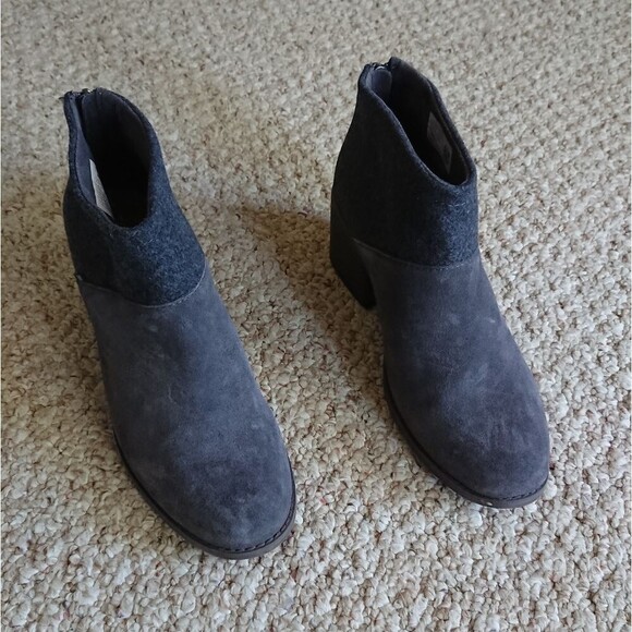 Toms Gray Suede Wool Blend Stacked Heel Ankle Bootie size 8 - Picture 2 of 15
